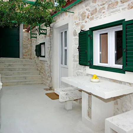 House Dinko Holiday home *