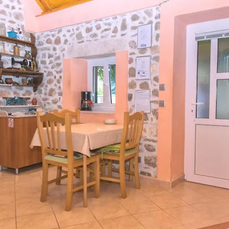 Holiday home House Dinko