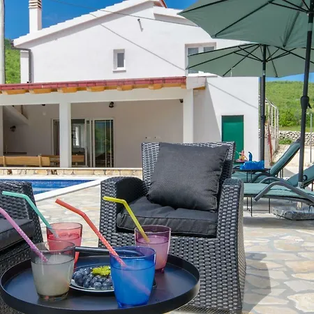 Hébergement de vacances House Dida Dinko *